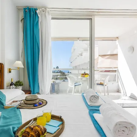 301 Great Location Compact Studio, Closed Pool
