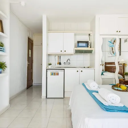 301 Great Location Compact Studio, Closed Pool * Costa Adeje